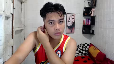 Snapshot of boyinyourfantasy chatting on 12.30.24 Dex online show from 12.30.24