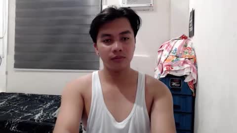 Snapshot of boyinyourfantasy chatting on 11.25.25 Dex online show from 11.25.25