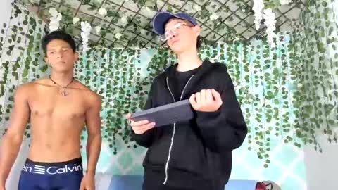 boys4hot_777 online show from 03.03.25