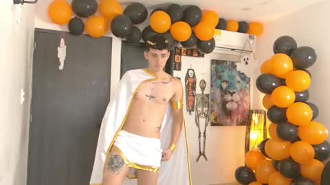 Snapshot of boysgang_sex chatting on 10.30.25 Angelo Mark Fernando Taylor online show from 10.30.25