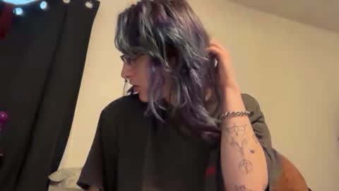 boywithbug online show from 03.12.26