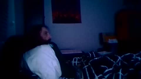 Snapshot of brad1989musiclife chatting on 02.18.26 GuitarBrad1989 online show from 02.18.26