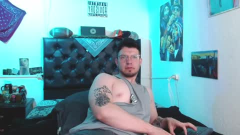 Snapshot of brad_hot_boy chatting on 01.10.25 brad hot boy online show from 01.10.25