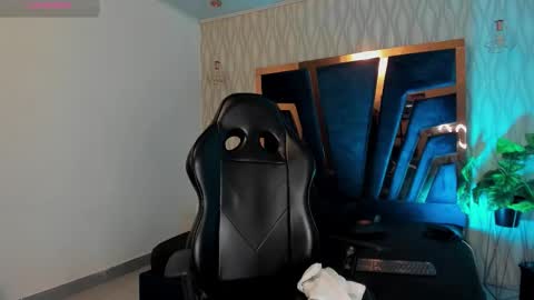 brad summer online show from 11.18.25