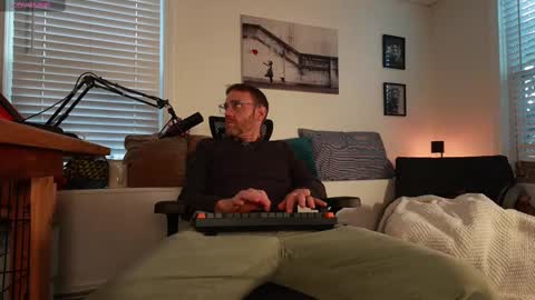 BradBronton online show from 02.10.25