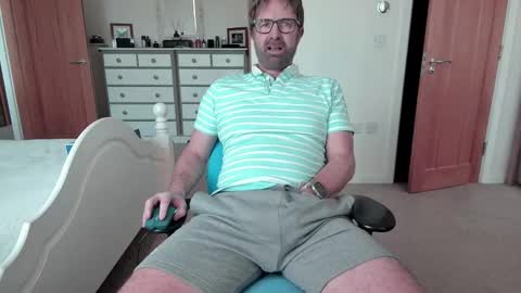 bradley77777 online show from 01.31.25