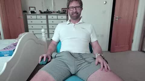 bradley77777 online show from 02.17.25