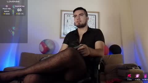 Bradley Colton Independ Model online show from 10.22.25