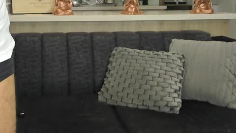 bradleymartin7 online show from 01.10.25