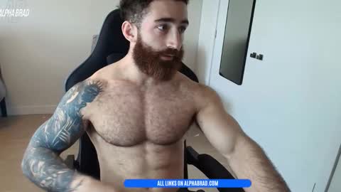 Snapshot of bradtrainn chatting on 05.18.26 bradtrainn online show from 05.18.26