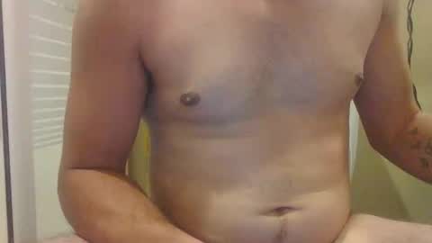 Snapshot of bradynoggle chatting on 11.02.25 bradynoggle online show from 11.02.25