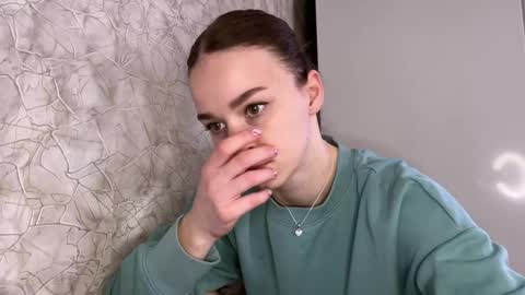 Snapshot of bralkissy chatting on 03.17.26 Kate online show from 03.17.26