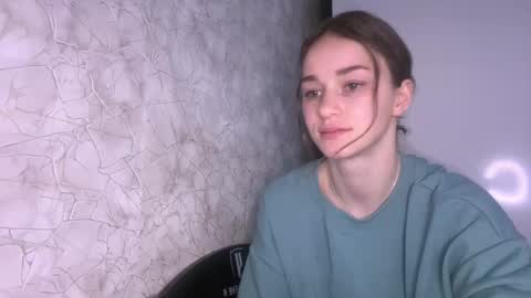 Snapshot of bralkissy chatting on 03.17.26 Kate online show from 03.17.26