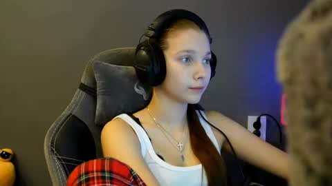 Alice online show from 12.21.25