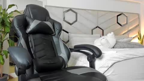 Brandon and Nath online show from 02.02.25