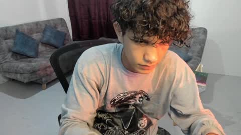 Snapshot of brandonstonexl chatting on 12.14.24 Brandon Stone online show from 12.14.24