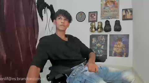 Snapshot of brandonstonexl chatting on 09.12.25 Brandon Stone online show from 09.12.25