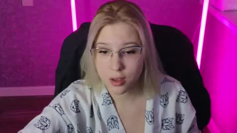 Snapshot of brandy__stars chatting on 01.22.25 Belle online show from 01.22.25