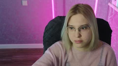 Snapshot of brandy__stars chatting on 02.06.25 Belle online show from 02.06.25