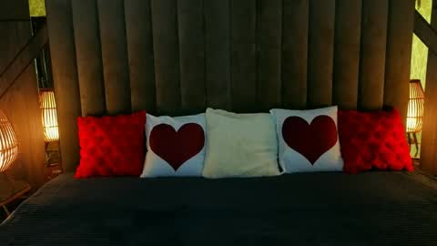 Brandybloomm online show from 04.06.26