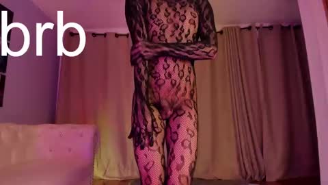 Snapshot of brann_tadzio chatting on 09.19.25 online show from 09.19.25