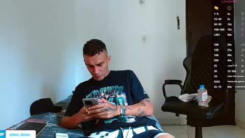 Snapshot of bray_hotboy chatting on 04.25.26 Bray Hotboy online show from 04.25.26