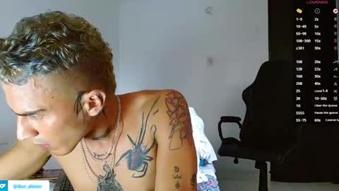 Snapshot of bray_hotboy chatting on 05.29.26 Bray Hotboy online show from 05.29.26