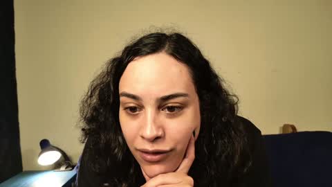 Thalia online show from 12.20.24