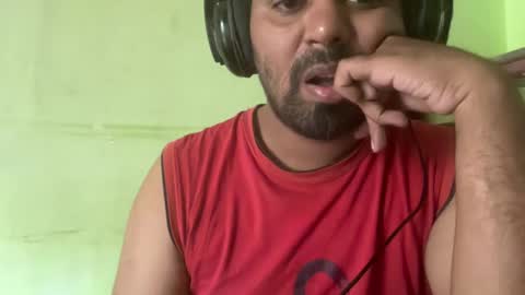 dont tell me u like to see me if you cant follow me online show from 01.29.25