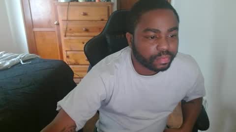 Breadw1nnah online show from 10.14.25