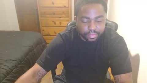 Breadw1nnah online show from 10.28.25