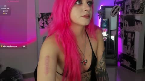 Snapshot of breakdownwaifu chatting on 01.13.25 Rei online show from 01.13.25