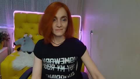 Snapshot of breeterner chatting on 01.25.25 breeterner online show from 01.25.25