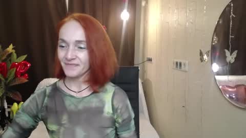 Snapshot of breeterner chatting on 02.09.25 breeterner online show from 02.09.25
