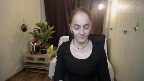 Snapshot of breeterner chatting on 03.08.25 breeterner online show from 03.08.25