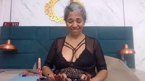 Snapshot of brenda_velasquez chatting on 11.29.25 BRENDA VELASQUEZ online show from 11.29.25