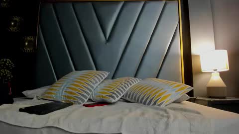 Brenda Time Schedule 0600 - 1400 GMT-5 online show from 10.22.25