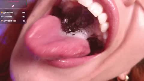 Snapshot of bri_von_dhara_ chatting on 03.07.26 Bri online show from 03.07.26