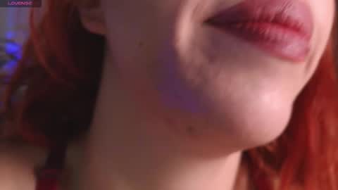 Snapshot of bri_von_dhara_ chatting on 03.12.26 Bri online show from 03.12.26