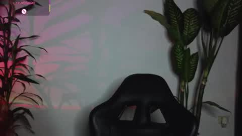 Snapshot of bri_von_dhara_ chatting on 03.25.26 Bri online show from 03.25.26