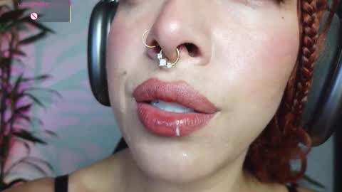 Snapshot of bri_von_dhara_ chatting on 03.26.26 Bri online show from 03.26.26