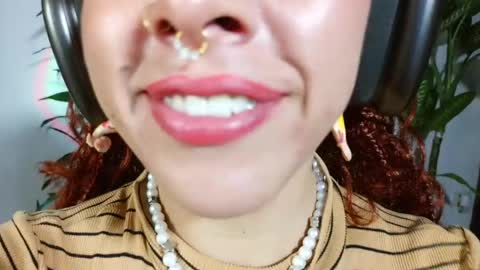 Snapshot of bri_von_dhara_ chatting on 04.04.26 Bri online show from 04.04.26