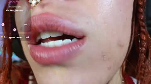 Snapshot of bri_von_dhara_ chatting on 04.05.26 Bri online show from 04.05.26