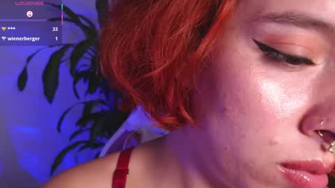 Snapshot of bri_von_dhara_ chatting on 05.08.26 Bri online show from 05.08.26