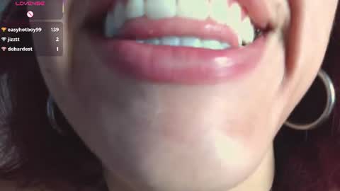 Snapshot of bri_von_dhara_ chatting on 07.14.26 Bri online show from 07.14.26
