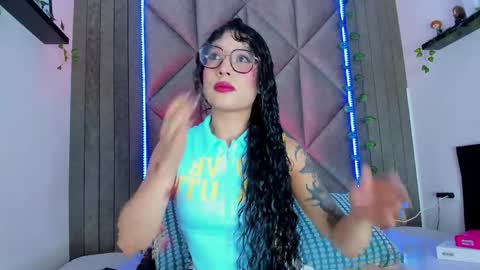 B R I A  online show from 04.15.26