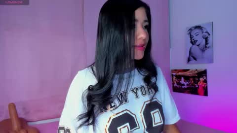 Snapshot of briana11_ chatting on 10.18.25 briana11_ online show from 10.18.25