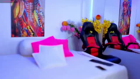 Briana Giil online show from 01.12.26