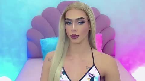 Snapshot of briana_sex32 chatting on 01.24.25 BRIANA online show from 01.24.25