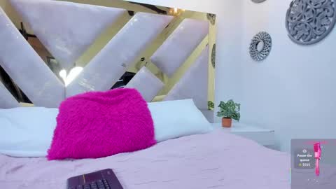 Snapshot of briannahill_ chatting on 09.17.25 Brianna online show from 09.17.25